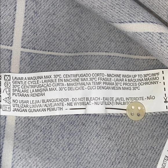 Zara Basic Plaid Top/V Neck with Snap Strap-Medium - Picture 7 of 7